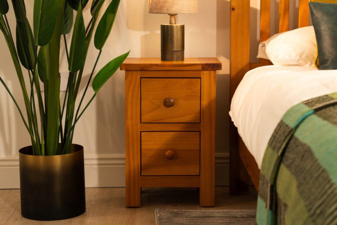 hereford-pine-2-drawers-bedside-table