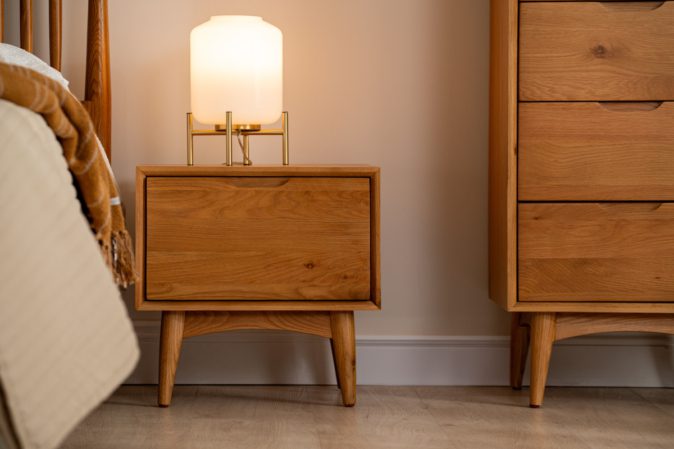 charlie-oak-1-drawer-bedside-table
