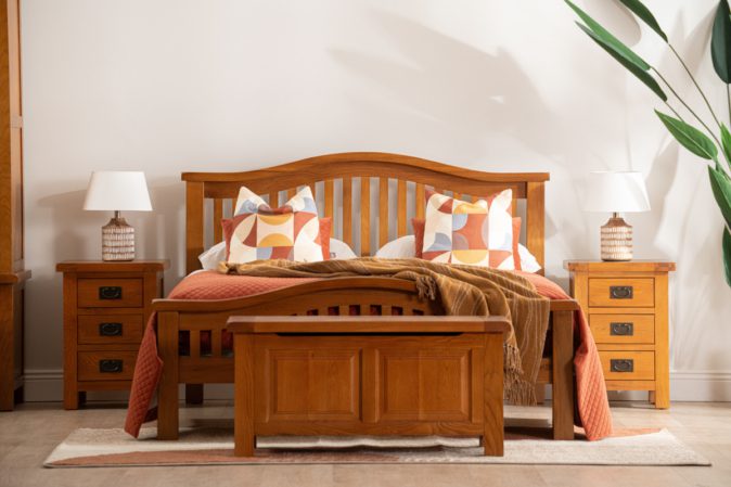 BF02373-Kingston-Oak-King-5'-Bed-Frame_0002
