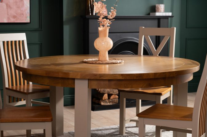 DR02910Caravel-Light-Grey-Oak-Round-Dining-Table-1.6m_0002