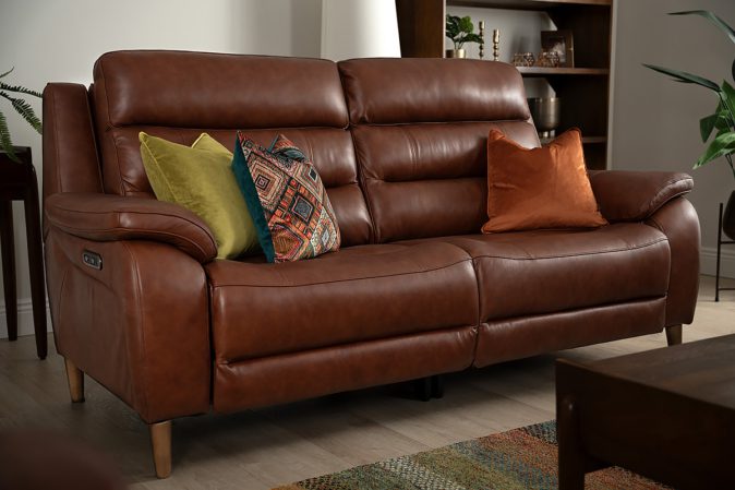 Stafford Chestnut 3 seater 45deg