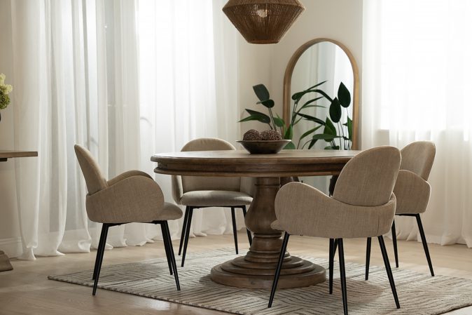 vintage-round-dining-table-1-4m