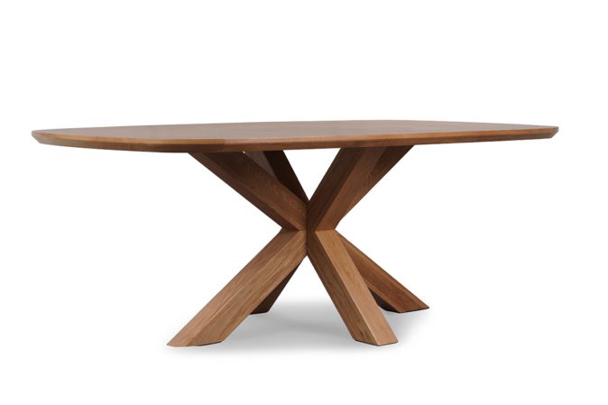 Madrid_x_dining_table_CC_0036