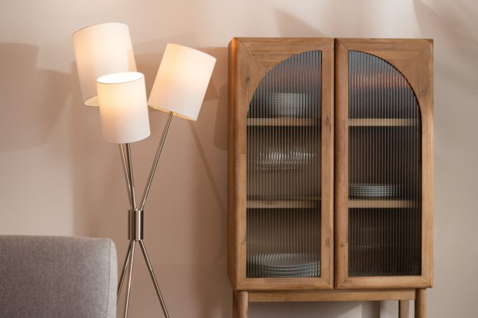 tripod-floor-lamp_0001