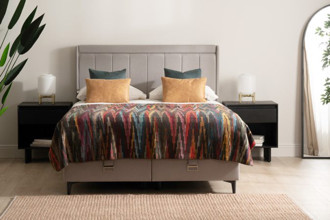 bf04527-amber-ottoman-bedframe-grey-5-king-0001-ls-hires